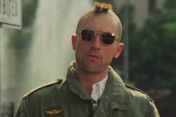 Robert De Niro a créé l'un des anti-héros les plus emblématiques du cinéma dans le rôle de Travis Bickle dans Taxi Driver.