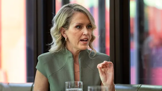 Jennifer Robinson au restaurant Farmer's Daughters de Melbourne.