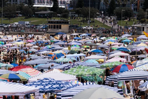 Cabanas à Bondi Beach le jour de l'Australie en 2023.