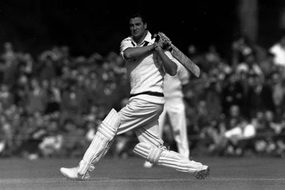 Keith Miller accusé.