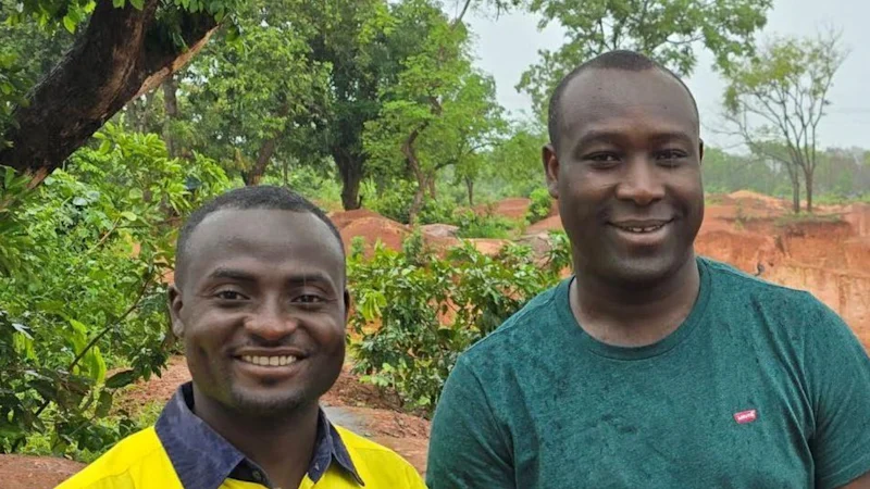 Aurum frappe une once de terre sur un projet aurifère phare d'Afrique de l'Ouest