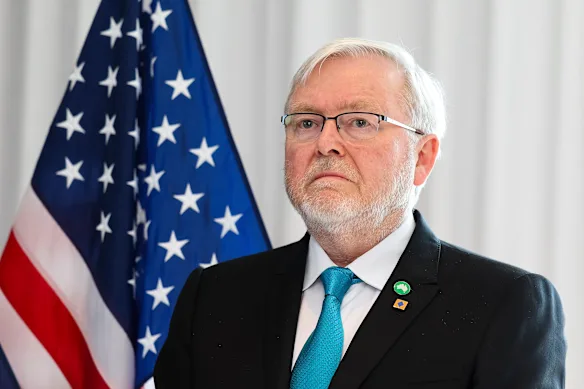 L'ambassadeur d'Australie sortant aux États-Unis, Kevin Rudd, assiste à une réception d'affaires à Seattle en juin.