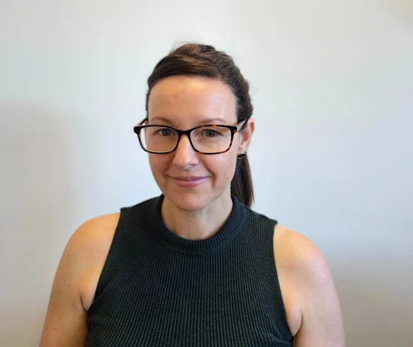 Mandy dit que se poser les bonnes questions l'a aidée à dénoncer le mythe de la « bonne mère » et à guérir sa solitude.