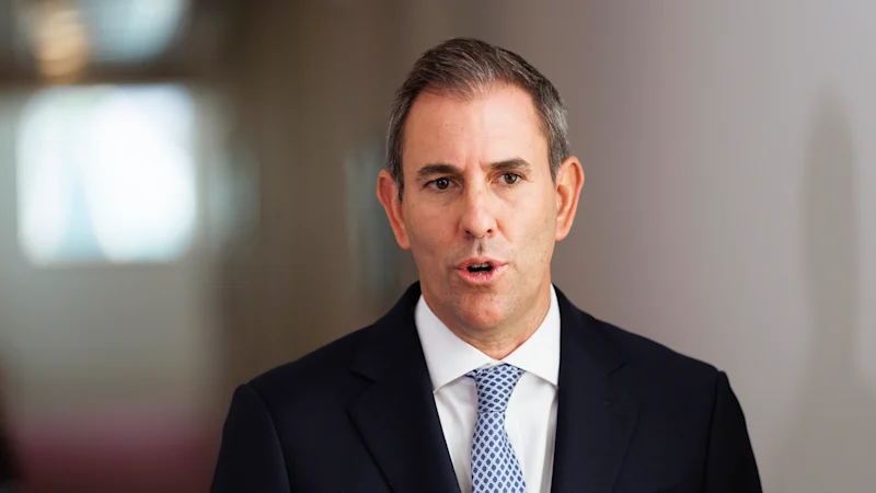 Le trésorier Chalmers devrait freiner les dépenses