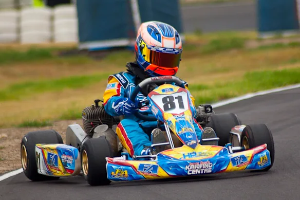 Oscar Piastri fait du karting au Oakleigh Go-Kart Center en 2014.