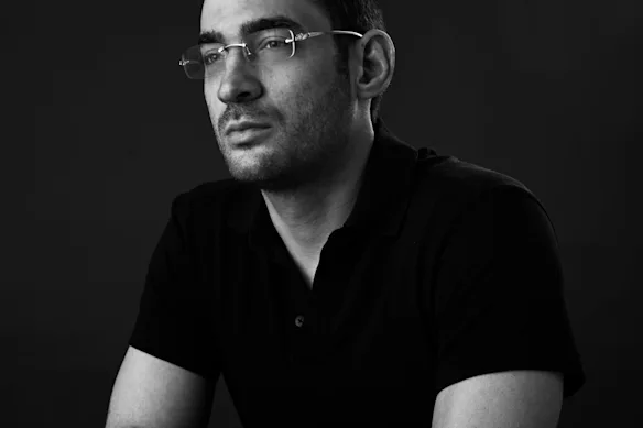 Le fondateur solitaire de Cettire, Dean Mintz, a créé l'entreprise pour qu'elle soit autofinancée, ce qui signifie qu'aucune banque ni aucun prêteur n'ont scruté son modèle opérationnel.