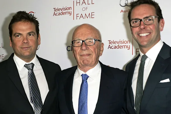 Des temps plus heureux : Lachlan, Rupert et James Murdoch sont au cœur de ce documentaire Netflix.