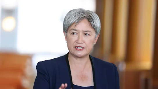 La ministre des Affaires étrangères, Penny Wong, a déclaré que c'était au peuple iranien de choisir son chef.