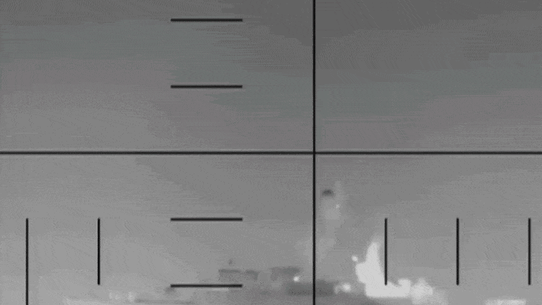 La Maison Blanche a diffusé cette image du naufrage d'un navire de guerre iranien, l'IRIS Dena, au large du Sri Lanka. La torpille a été tirée depuis un sous-marin d'attaque rapide américain.