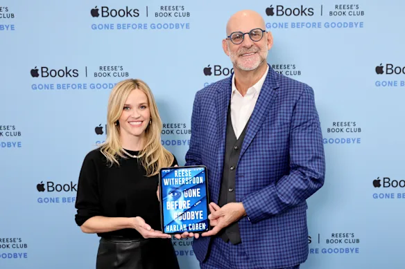 L'acteur Reese Witherspoon et le thriller Harlan Coben ont sorti l'année dernière leur roman co-écrit.