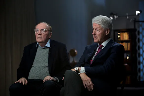 Roi des livres co-écrits James Patterson avec Bill Clinton – le couple a co-écrit un thriller à succès en 2018.