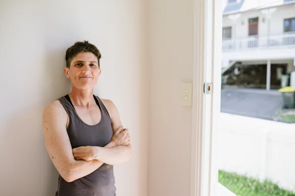 Audrey Cetois, locataire de Brisbane, a déclaré que la température à l'intérieur de sa maison avait atteint 46 degrés lors d'une vague de chaleur plus tôt cette année.