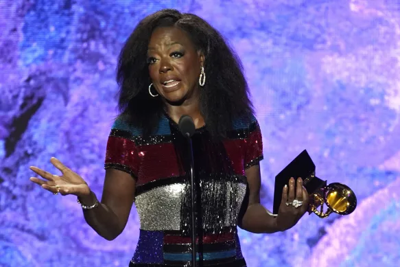 Viola Davis est devenue une EGOT après avoir terminé le set avec sa victoire aux Grammy Awards en 2023.