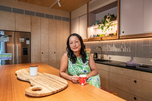 Susan Chan à Putney, Sydney, affirme que sa maison certifiée Passivhaus est presque toujours à une température confortable.