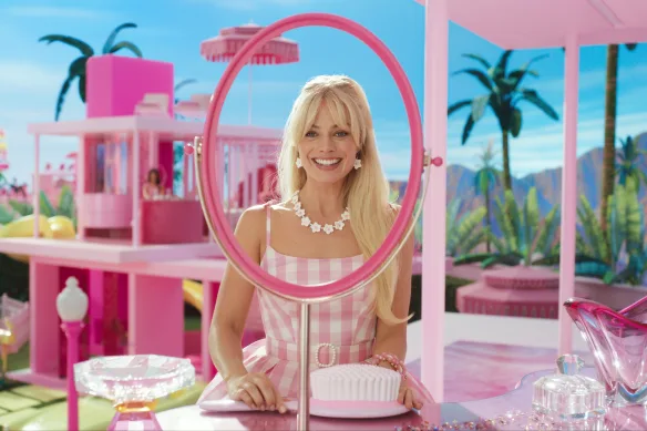 Dans Barbie, le personnage de Margot Robbie examine les avantages et les inconvénients de devenir humain, y compris le fait de devoir affronter la mort.