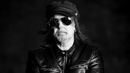 L'ancien guitariste de Motörhead, Phil Campbell, avait le béguin pour l'actrice Rachel Ward et a donné à son premier-né le nom de son fils à l'écran dans The Thorn Birds.