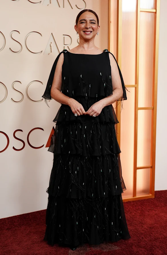 Maya Rudolph était présente avec son partenaire cinéaste Paul Thomas Anderson, dont le film One Battle After Another a recueilli 13 nominations.