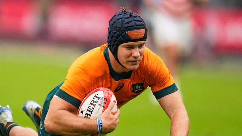Le centre des Reds du Queensland, Josh Flook, signe avec Benetton alors qu'Isaac Henry re-signe