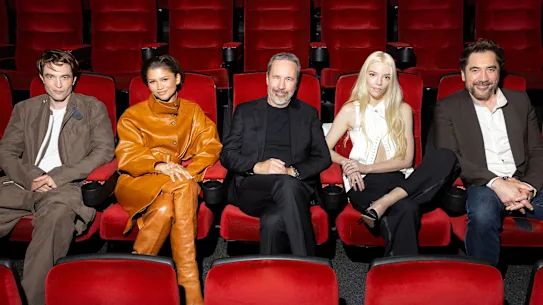 Robert Pattinson, Zendaya, Denis Villeneuve, Anya Taylor-Joy et Javier Bardem à la projection de la bande-annonce de Dune : troisième partie.