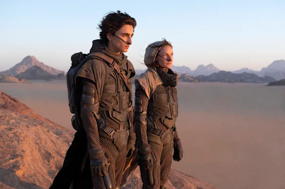Timothée Chalamet et Rebecca Ferguson dans une scène de Dune.