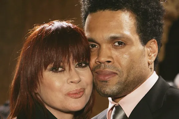 Chrissy Amphlett et Charley Drayton en 2006.