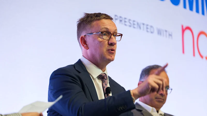 Les buralistes devraient-ils exister ? Le ministre du Travail Julian Hill pose une question radicale dans la guerre contre les cigarettes illégales