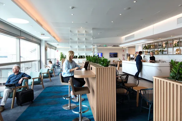 Bientôt interdit aux voyageurs Jetstar. Nouveau salon international de Qantas à l'aéroport de Brisbane.