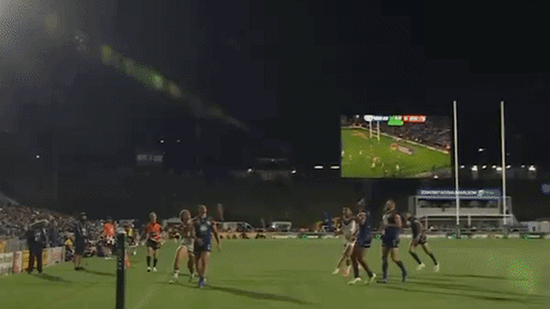 Les rivaux des Roosters maintiennent "Marky Mark" au sol