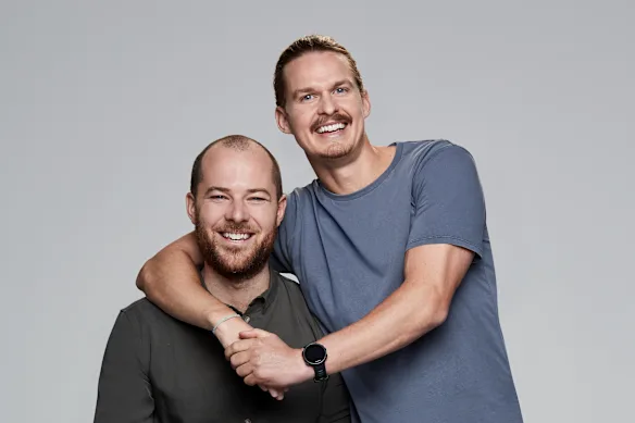 Will McMahon (à gauche) et Woody Whitelaw animent l'émission KIIS FM drive.