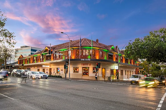 L'hôtel Oaks de Sydney, sur la côte nord de la ville, a été vendu pour 140 millions de dollars.