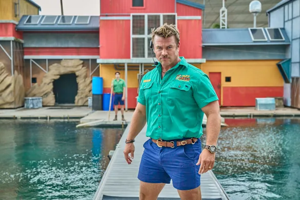 Luke Hemsworth dans le rôle de Jason Wade dans la deuxième saison de Deadloch.