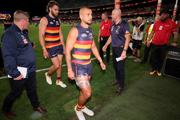 La recrue d'Adélaïde, Callum Ah Chee, a subi une blessure récurrente aux ischio-jambiers lors d'un dernier quart-temps frénétique contre les Western Bulldogs.