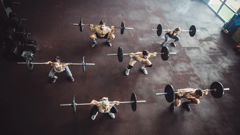 Un guide du débutant sur l'haltérophilie, la forme et les répétitions