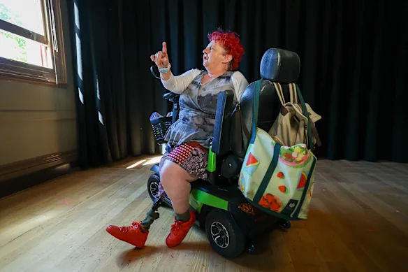 La dramaturge Kath Duncan a écrit une pièce, Specials, qui sera présentée en première à la Maison des Arts ce mois-ci.