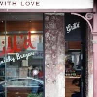 La chaîne de hamburgers Grill&rsquo;d envisage une expansion « agressive » malgré la hausse des coûts commerciaux