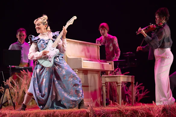 Kala Gare fait vibrer la guitare électrique. 