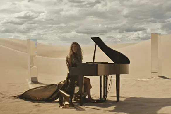 Delta Goodrem interprétant Eclipse.