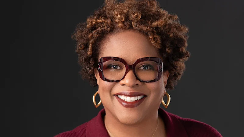 Cette histoire de famille choisie et de maternité pétille et chante