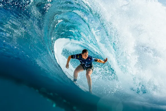 Tyler Wright apprivoise Pipeline en 2025.