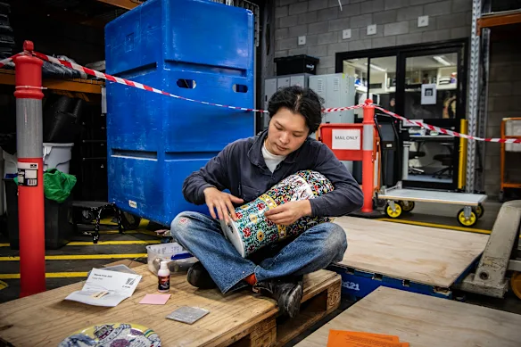 Casey Chen termine sa candidature au Wynne Prize.