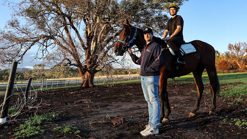 Comment la dynastie des courses de la famille Hayes a rebondi après qu'un incendie ait dévasté leur base de Lindsay Park
