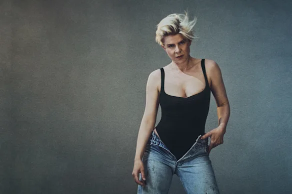 Le nouvel album de Robyn, Sexistential, est son premier en huit ans.