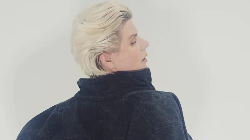 Un album pop sur la FIV et les rencontres entre personnes d'âge moyen ? Cela ne pouvait venir que de Robyn