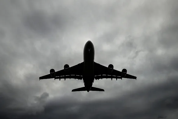 Un ciel sombre s'annonce pour les compagnies aériennes alors qu'elles tentent de surmonter la crise du carburant et de la sécurité créée par la guerre au Moyen-Orient.