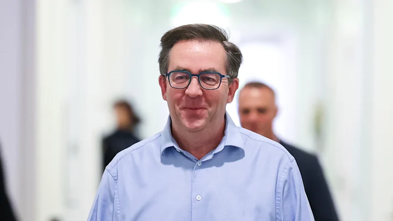 Le modéré du Parti libéral, James McGrath, bat le leader des Nationals, Matt Canavan, pour l'approbation du Sénat du LNP du Queensland