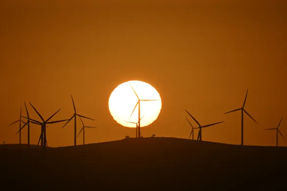 Le prochain budget fédéral n’augmentera pas le financement des parcs éoliens et solaires. 