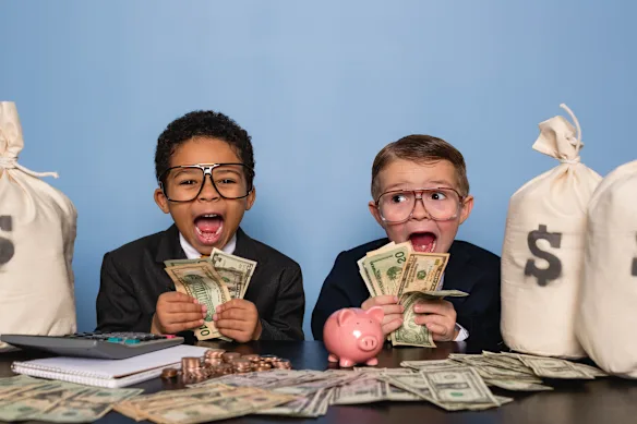 Une pièce de monnaie, trois pièces en retour. Plus le bloc de glace. Quel système.