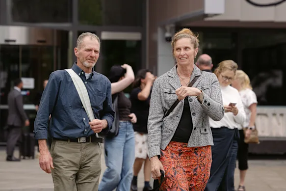 L'ancienne soigneuse de la faune Tracy Dods attend le résultat de son audience d'appel devant le tribunal de district de Parramatta. Elle a ensuite été innocentée de toutes les accusations de cruauté envers les animaux.