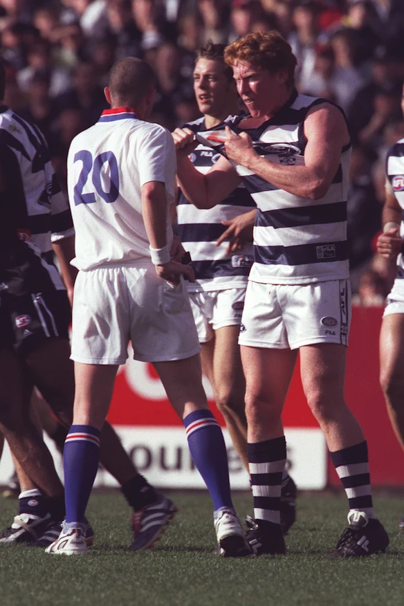 L'incident de Cameron Ling et Nathan Buckley en 2002.