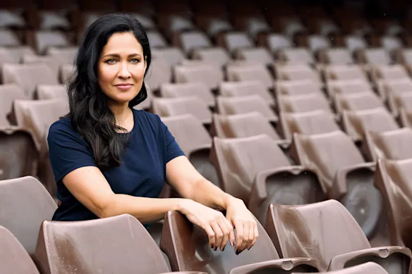 Mel McLaughlin, présentateur sportif de sept sports, a reçu un diagnostic de cancer du poumon.